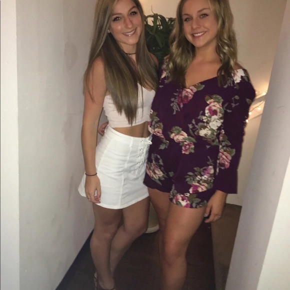 Mini skirt - Picture 2 of 2